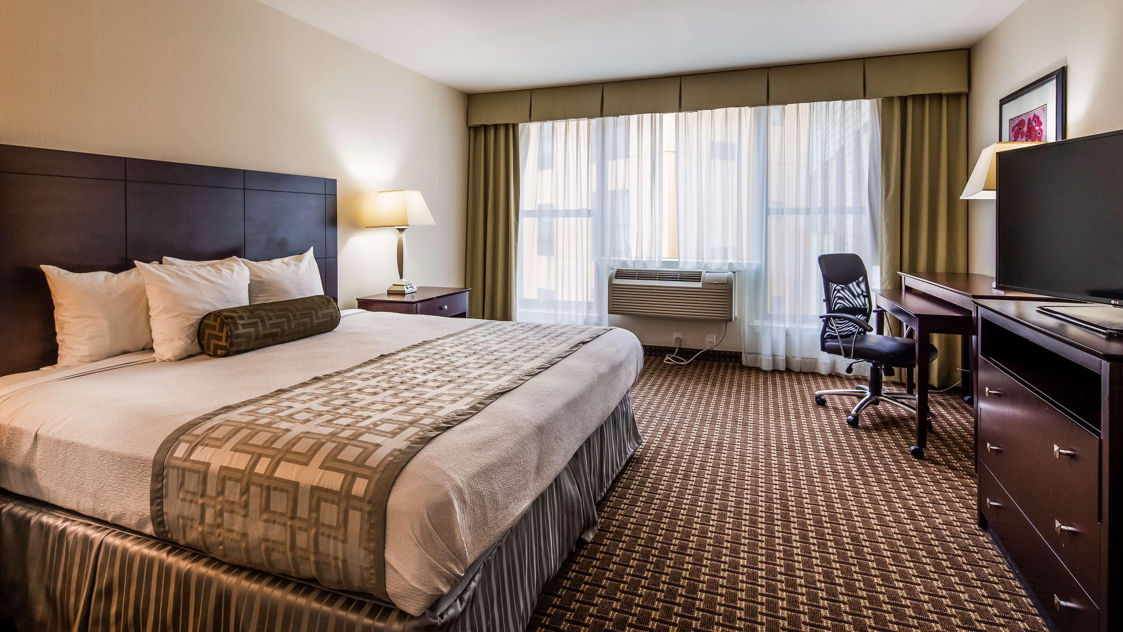 Best Western Plus Philadelphia Airport South - At Widener University Честър Екстериор снимка