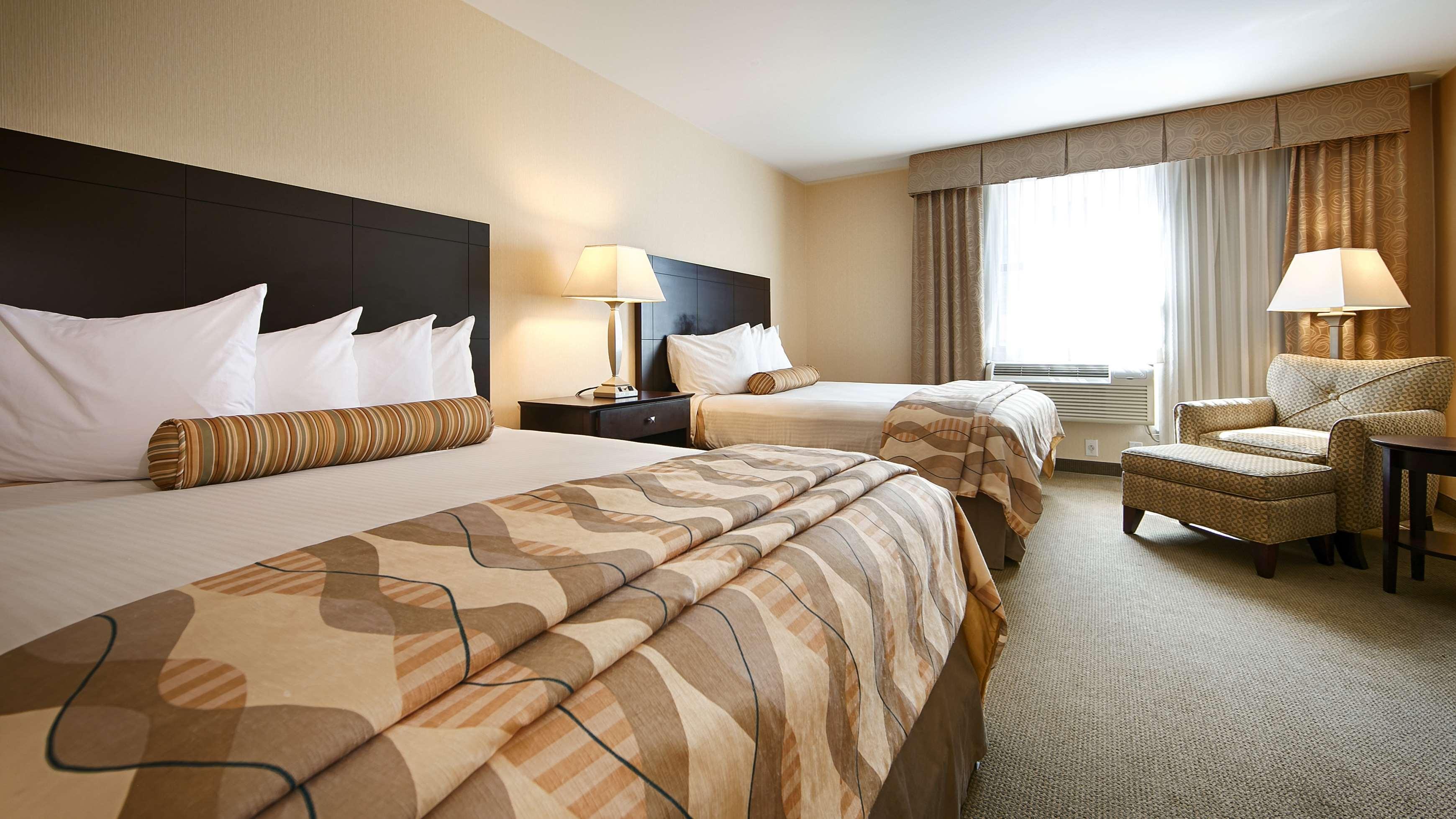 Best Western Plus Philadelphia Airport South - At Widener University Честър Екстериор снимка