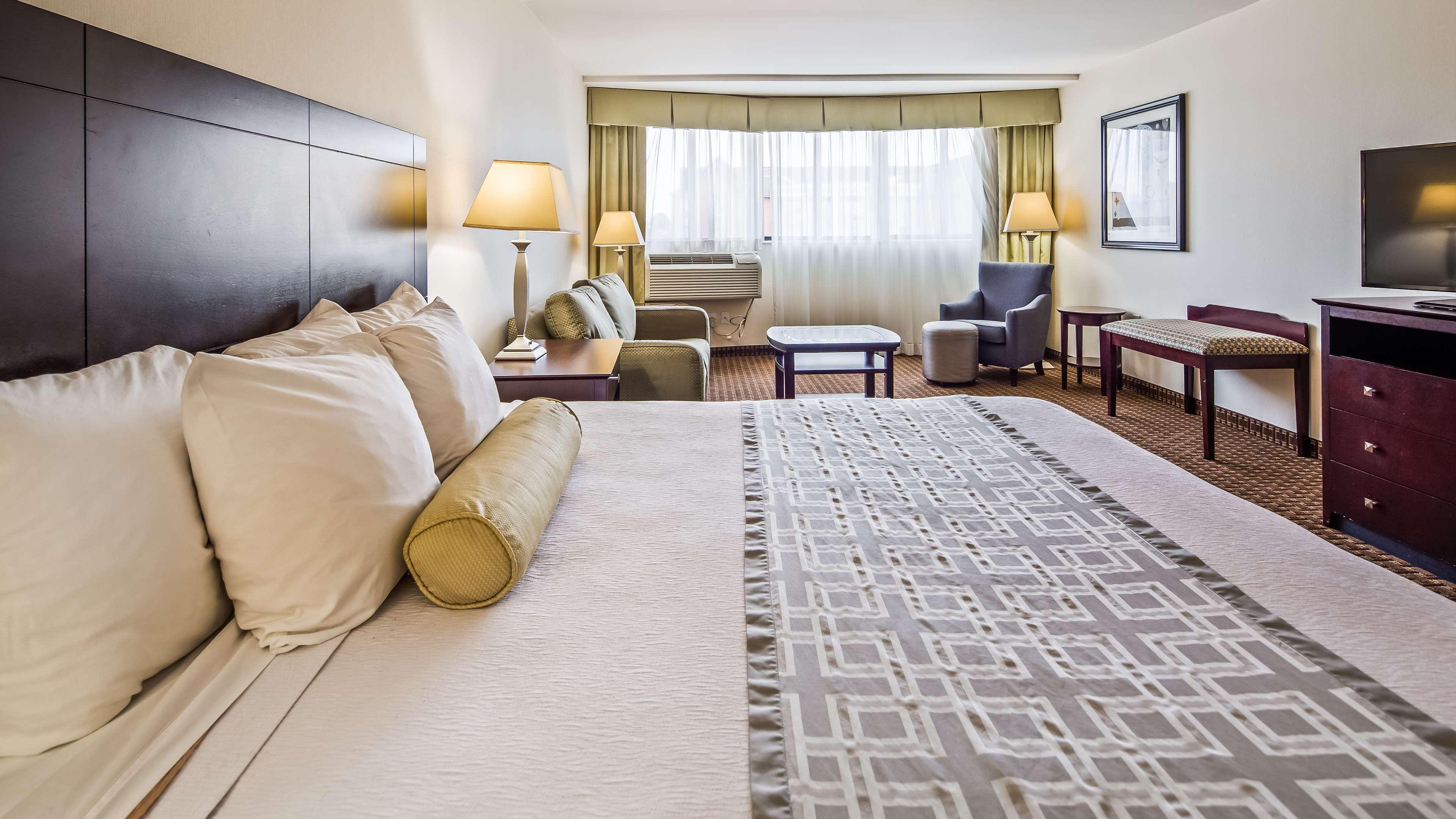 Best Western Plus Philadelphia Airport South - At Widener University Честър Екстериор снимка