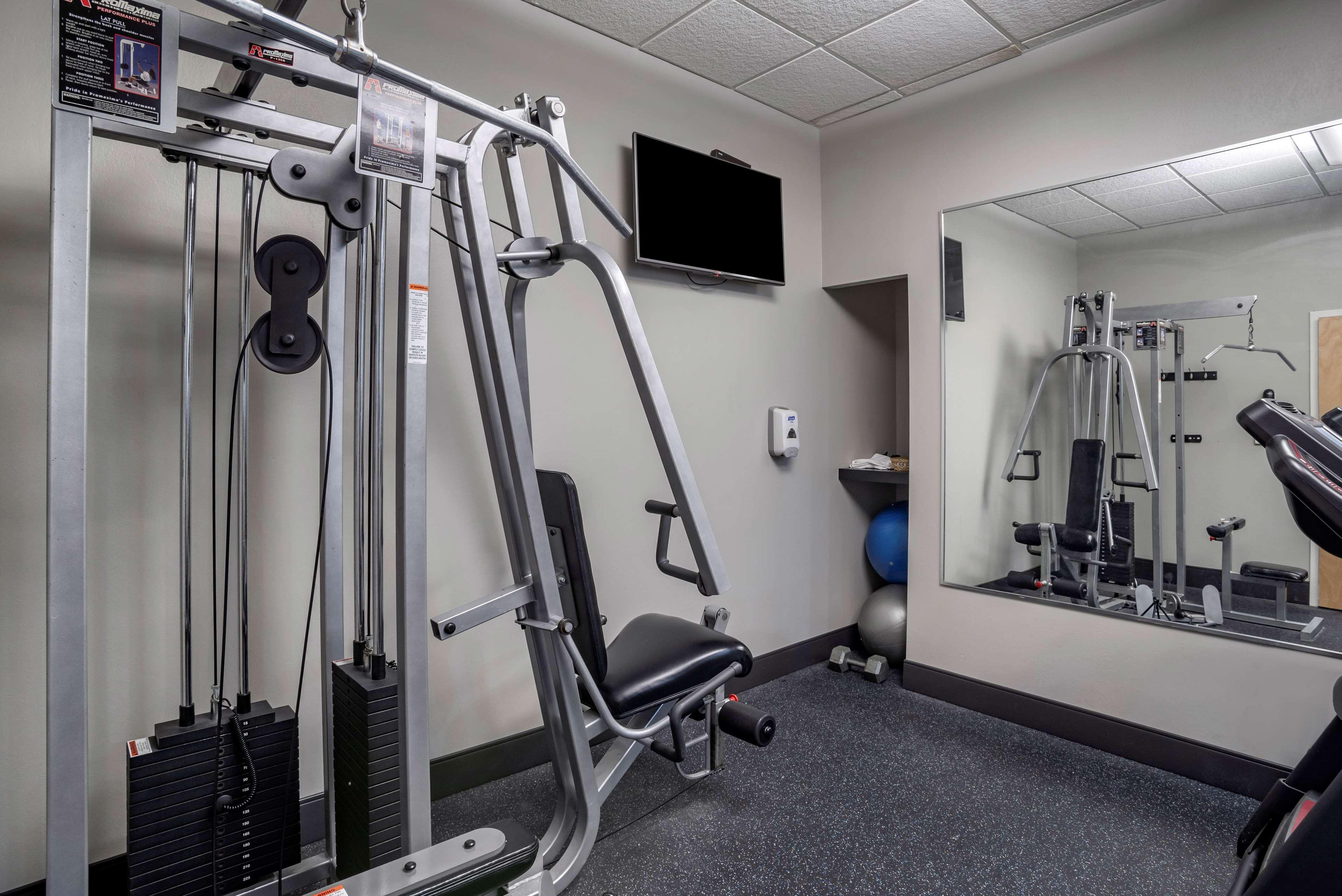 Best Western Plus Philadelphia Airport South - At Widener University Честър Екстериор снимка